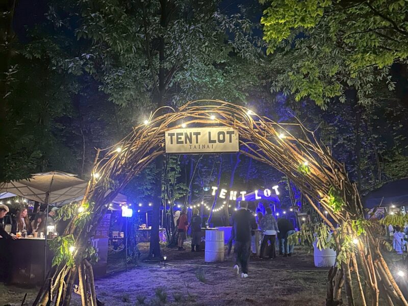 音楽・フード・サウナ・馬まで！なみあしキャンプ場で「TENTLOT 7」開催【5/30(土)】